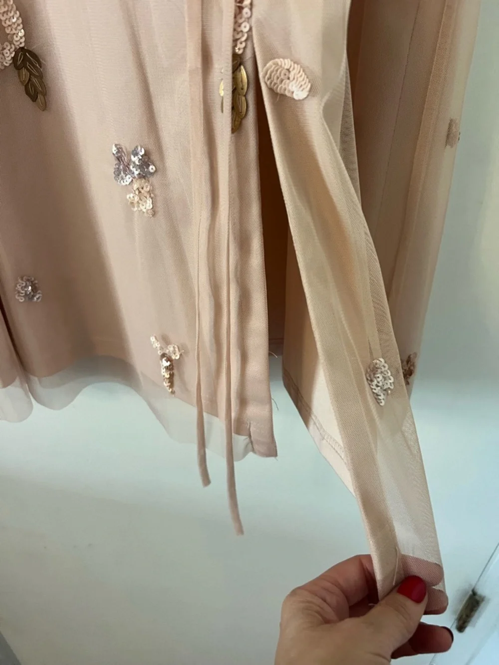 Adrianna Papell Blush Pink Sequin Floral Midi Dress size 6P (Z105) - Picture 2 of 14